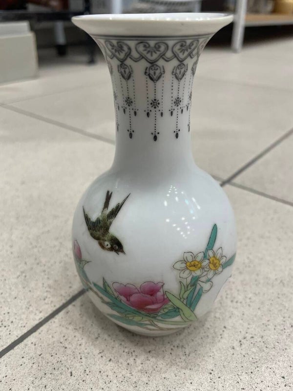 Ceramic Mini Vase-Decor*