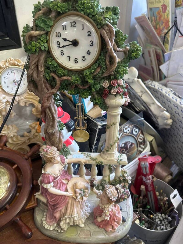 Tabletop Clock-Decor