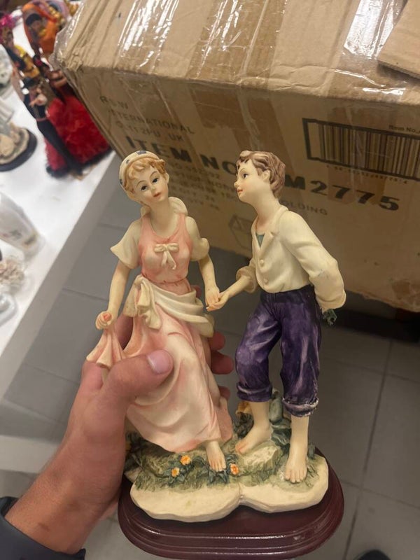 Couple Figurine - Figurines*