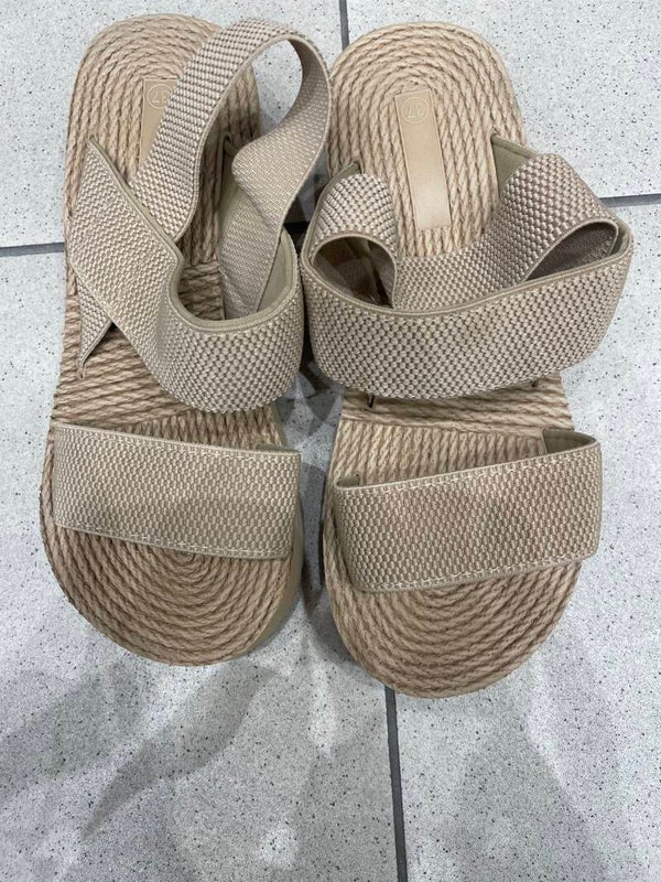 Women Heels-Size:37***