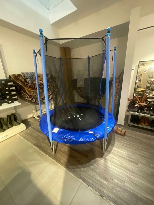 Outdoor Trampoline- toys*