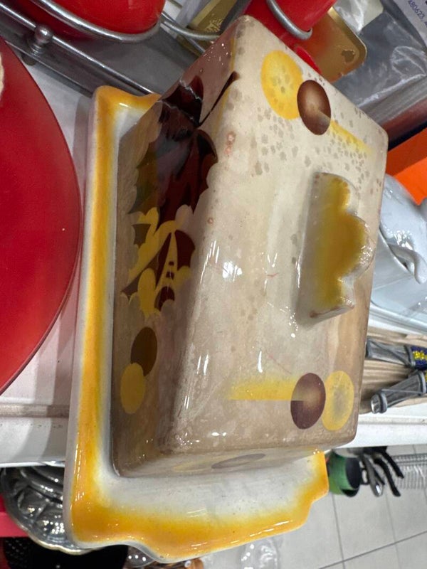 Ceramic butter cheese dish- Supplies ***