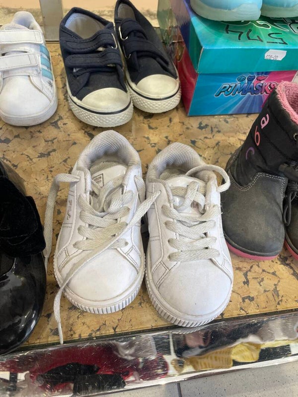 Girls Shoes - Size 23