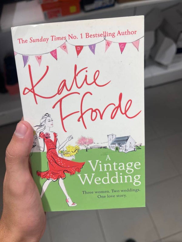 A vintage Wedding - Books*