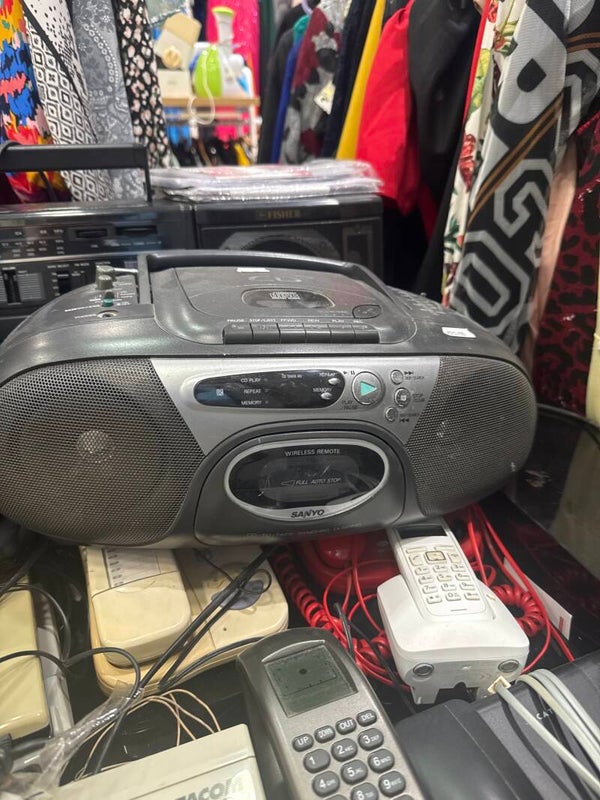 Sanyo Boom box - Electric*