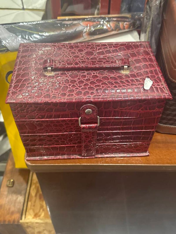 Make up Bag - Supplies*