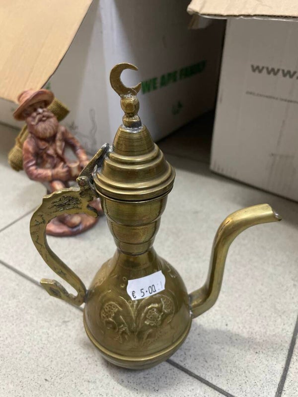 Vintage Brass Teapot - Supplies ***
