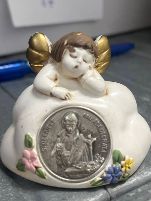 Angel figurine-figurines ***