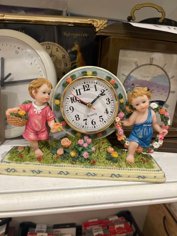 Decorative Clock -Decor***