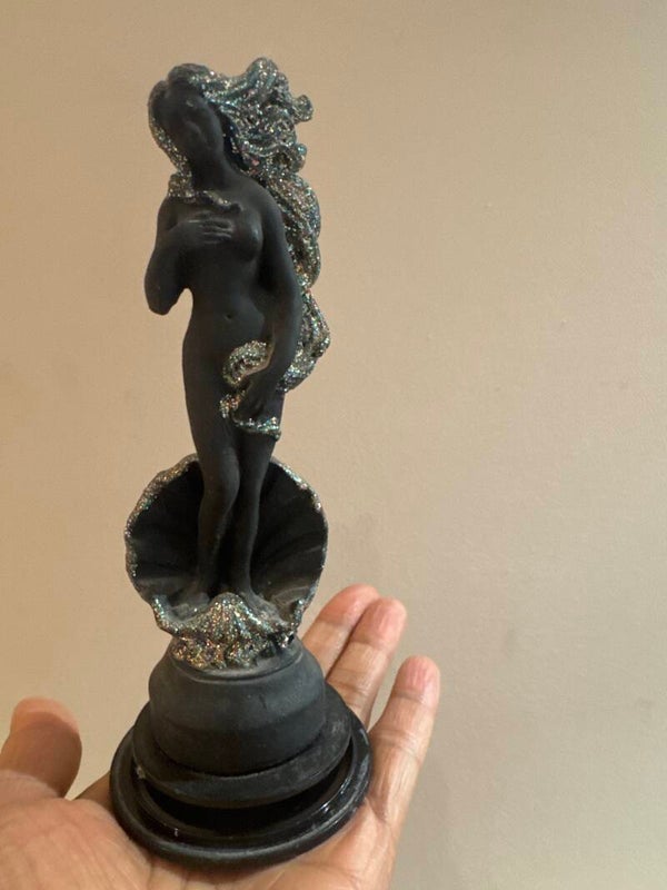 Lava-Made Birth Of Venus - Figurines