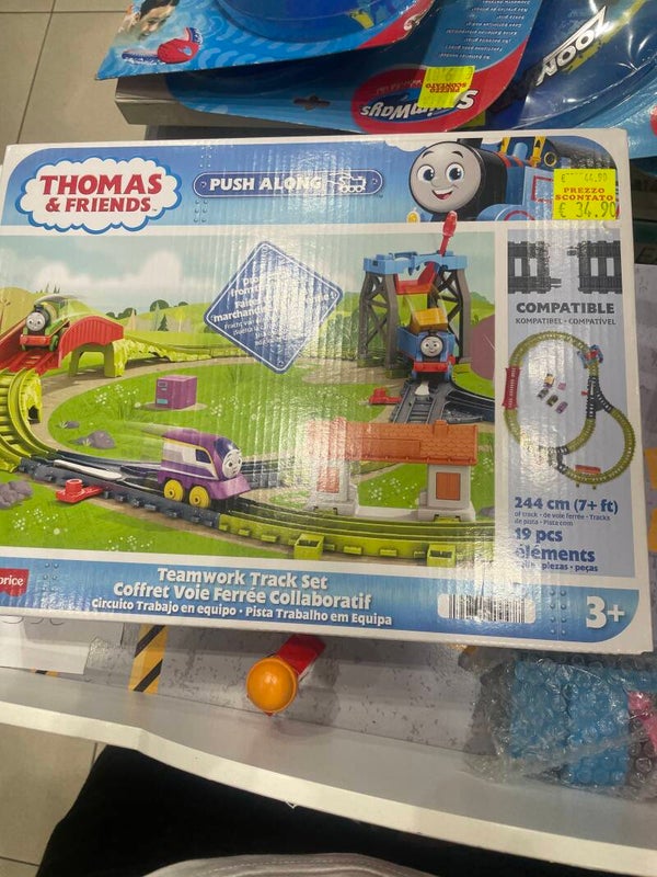 Thomas & Friends Push Along Team Work Track Set - Toys