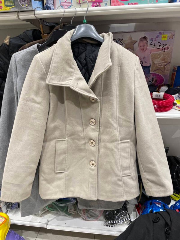 Women Coat -Size  Medium **