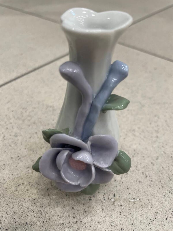 Ceramic Small Vase-Decor*