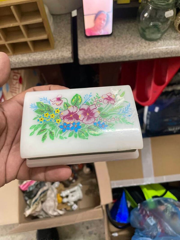 Plastic Jewelery box