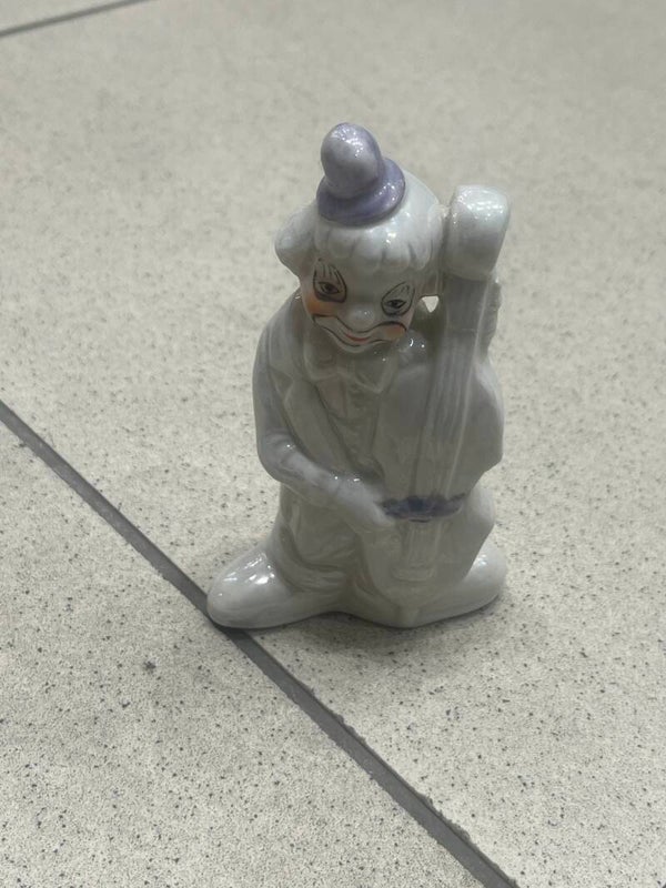 Clown Porcelain Figurine - Figurines*