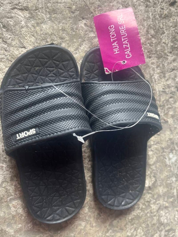 Boy/girl brand new sliders size 28