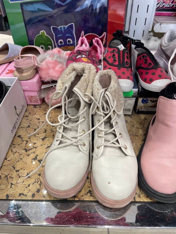 Girls Shoes - Size 34