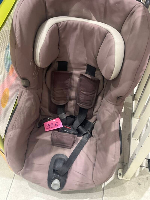 Baby Car seat - Babies*