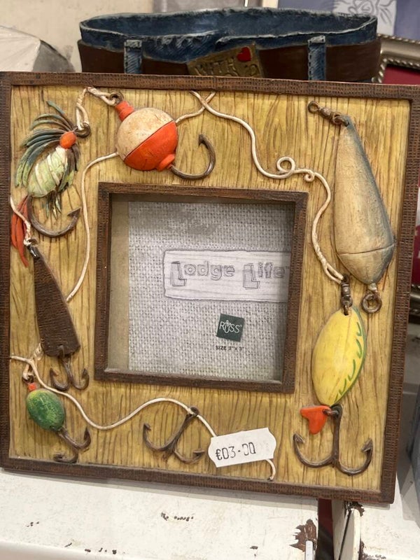 Photo frame-Frame***