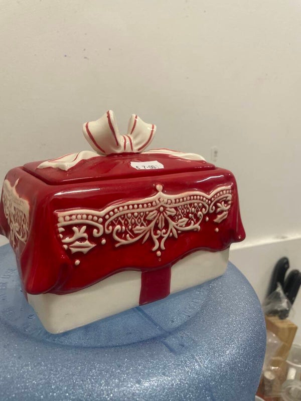 Ceramic Christmas Cookie jar - decor*