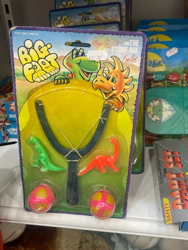 Vintage Big foot Slingshot toy set - Toys*