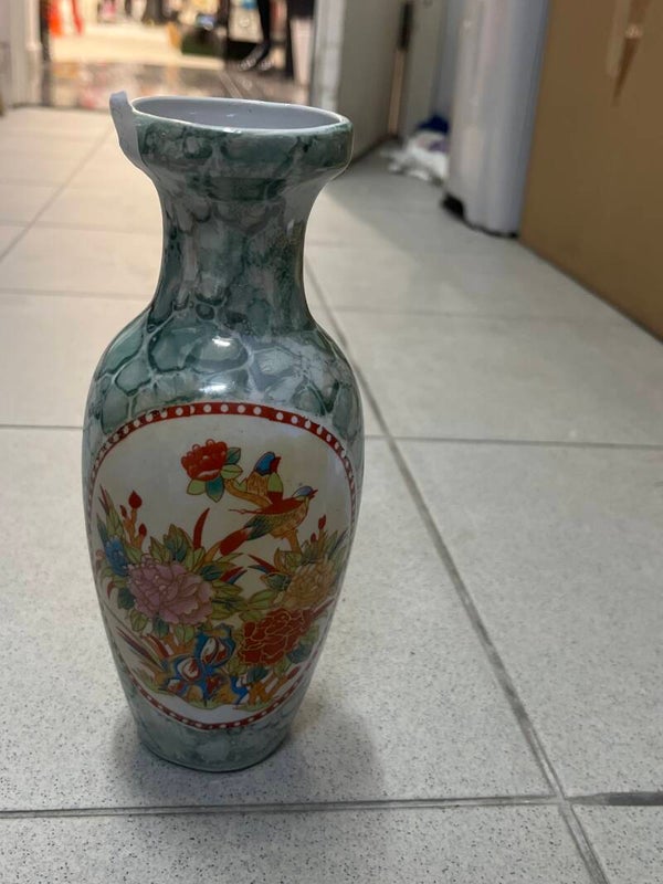 Chinese Baluster Vase - Decor