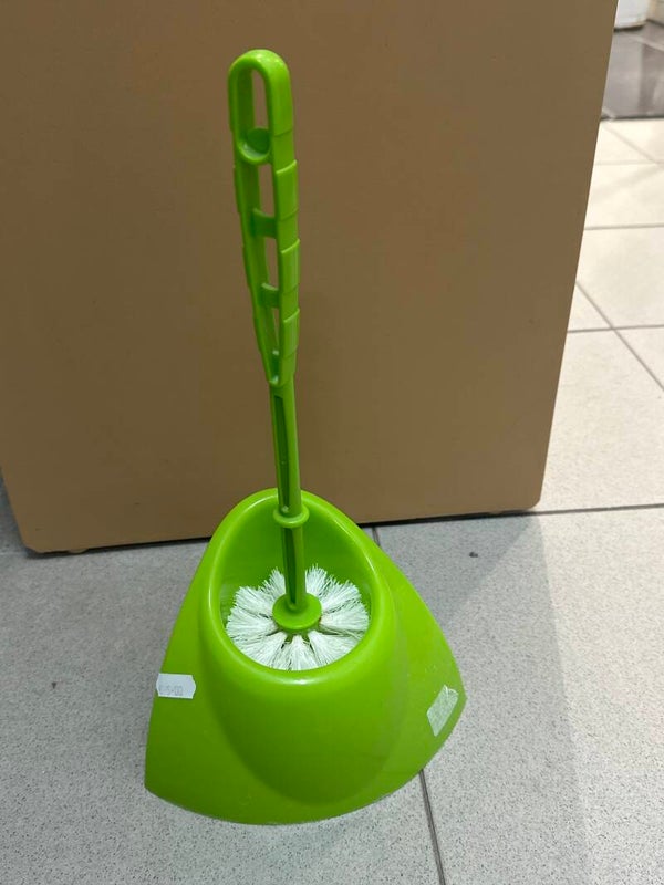 Toilet bowl brush- Supplies ***