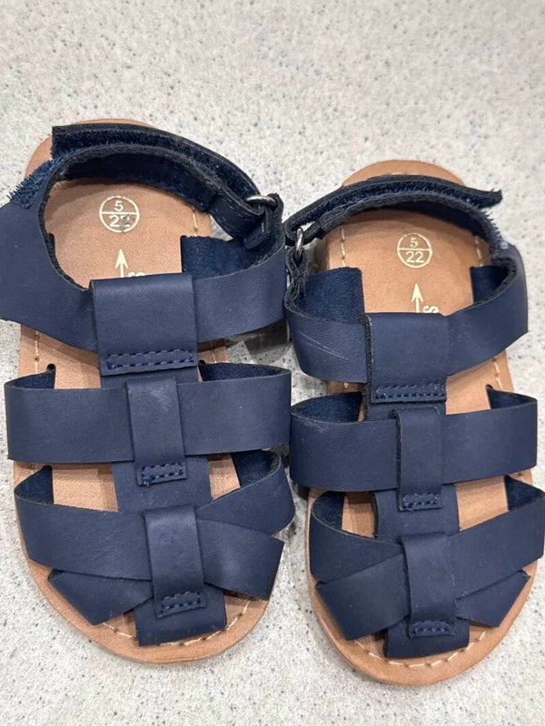 Boy Blue Sandals size 22- Babies ***