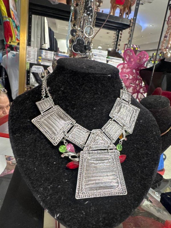 Necklace -Jewelry ***