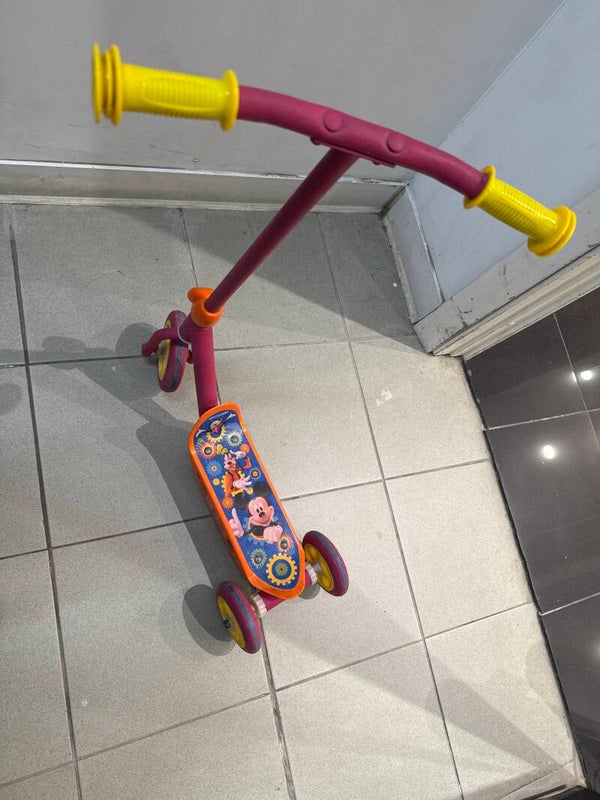 3 wheel kick scooter-toys***