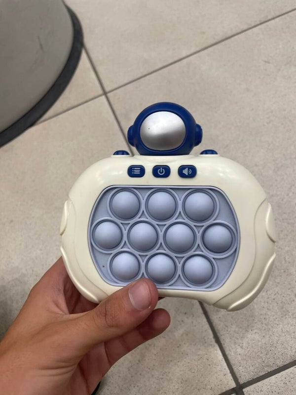 electronic push-pop fidget game console - Toys*
