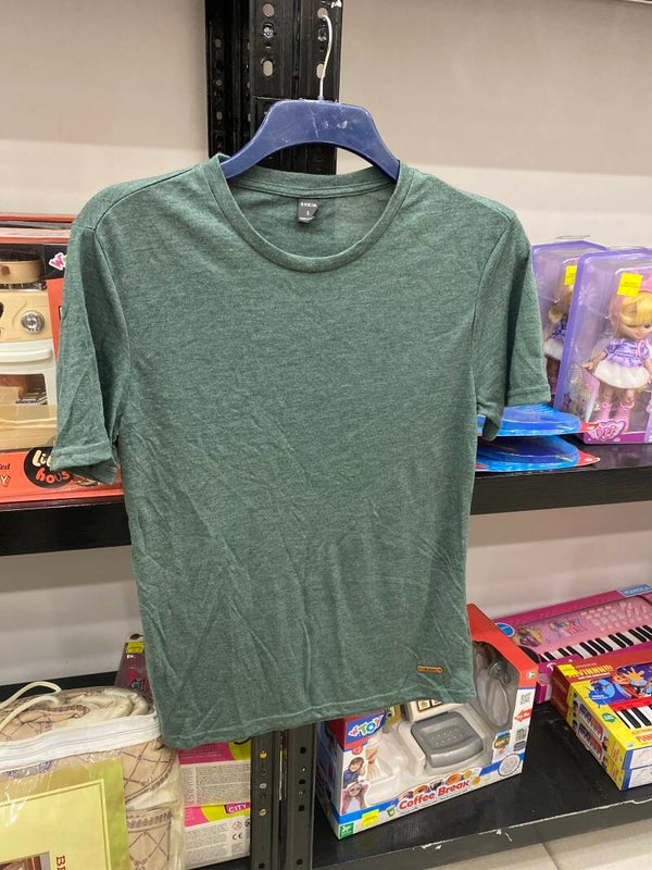 Men Summer T-Shirt - Size S