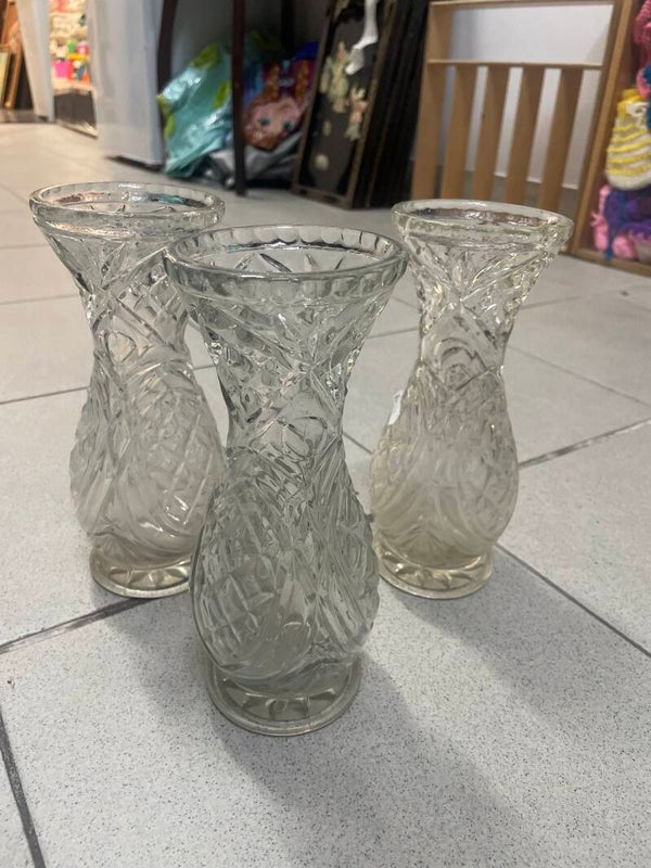 Vintage transparent vase- Vase ***