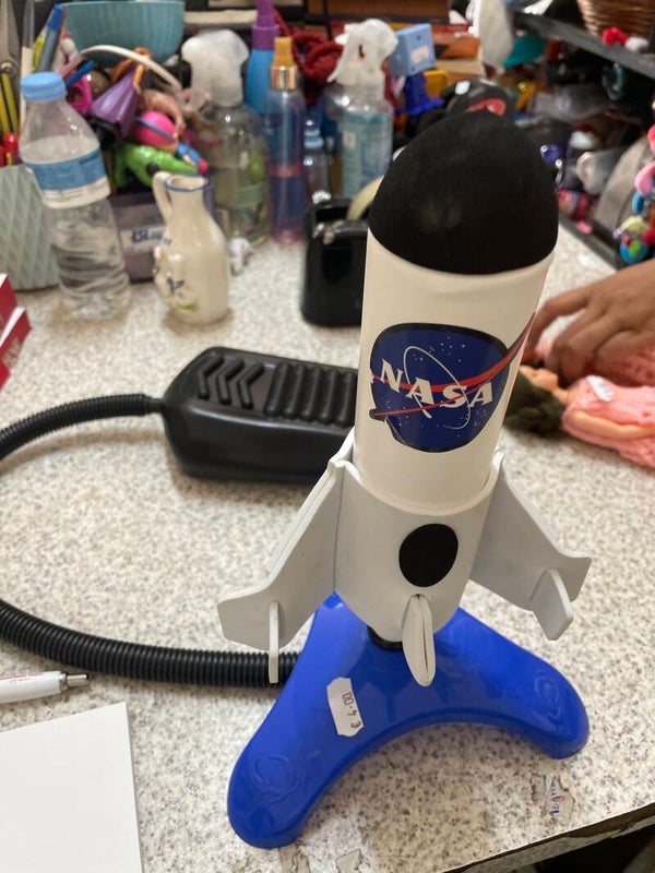 NASA Rocket Launcher - Toys