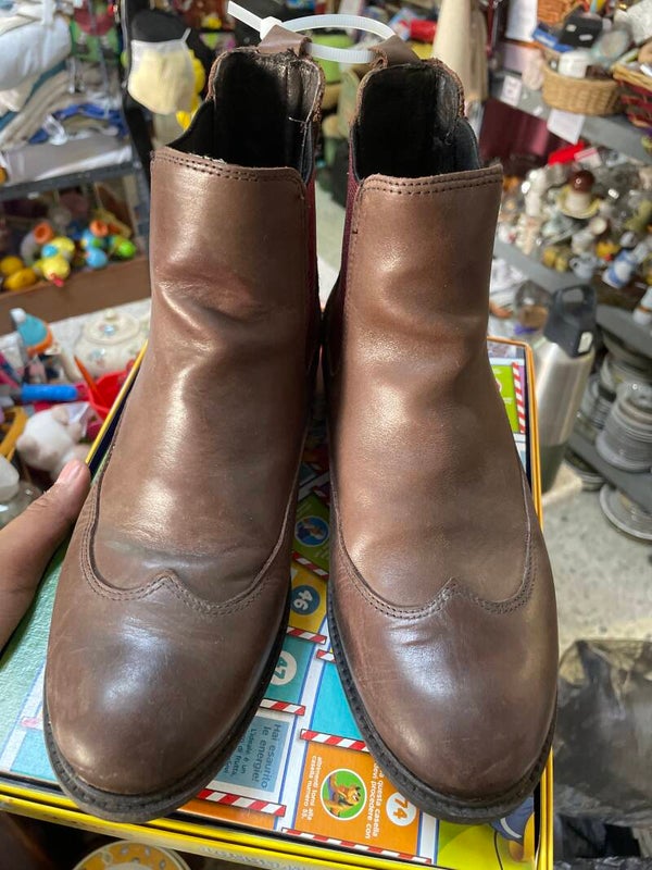 Men Boots - Size 38