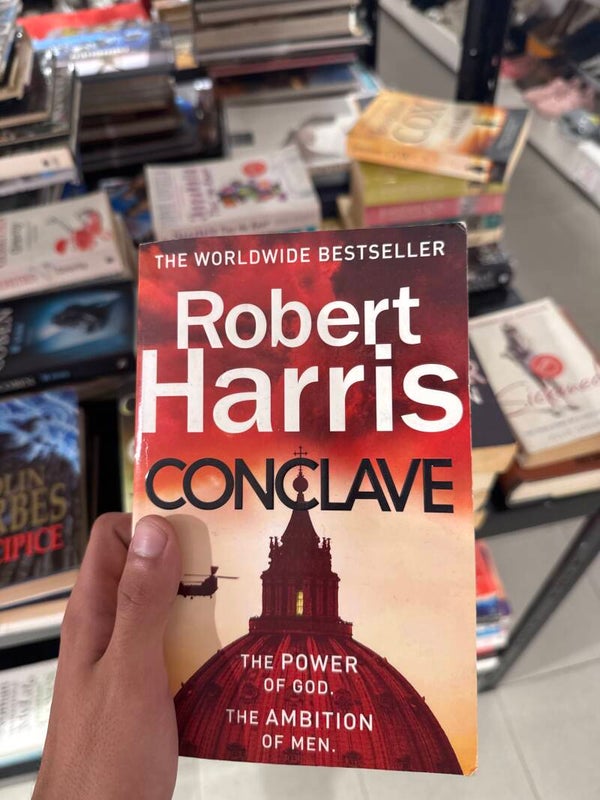 Robert Harris - Conclave - books*