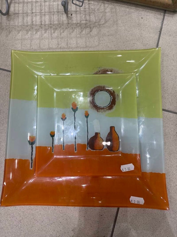 Glass display plates-decor*