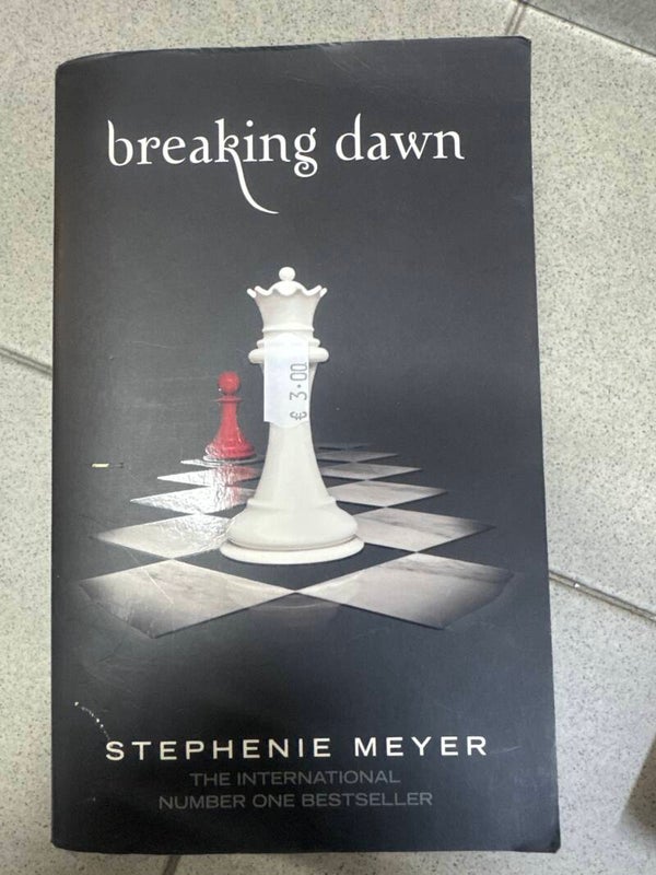 Breaking Dawn - Books***