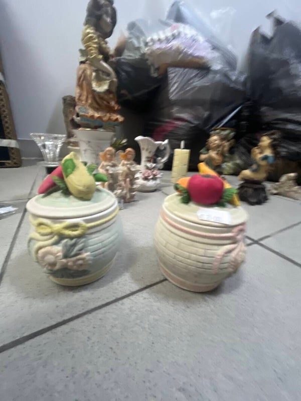 Ceramic Jars (€2 each) - decor*