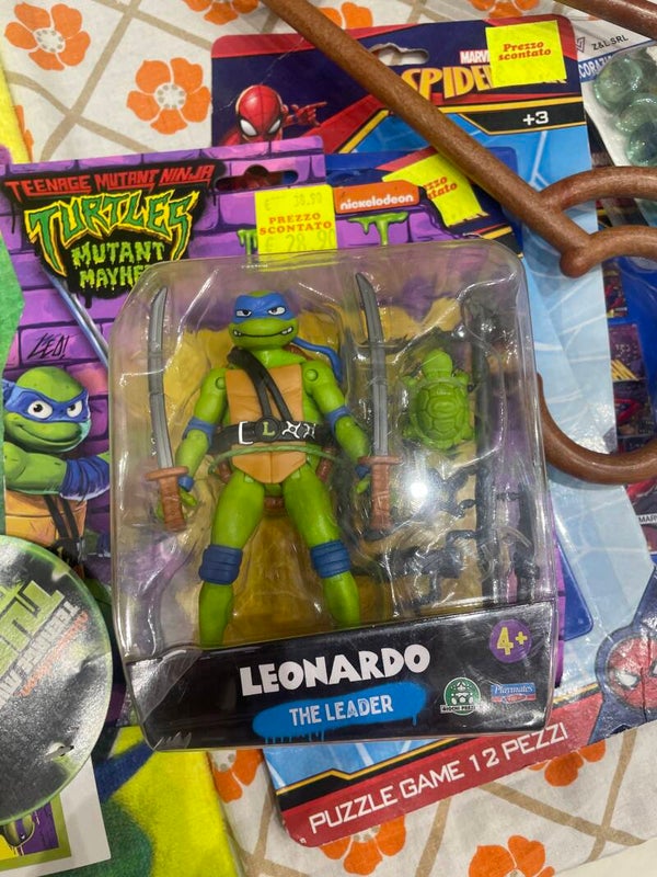 Teenage Mutant ninja turtles mutant mayhem Leonardo Figure - toys*