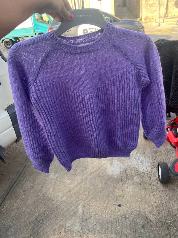 Girls Sweater -Size 7 Years***