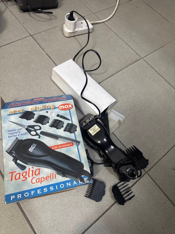 Electric hair clipper- Electric ***