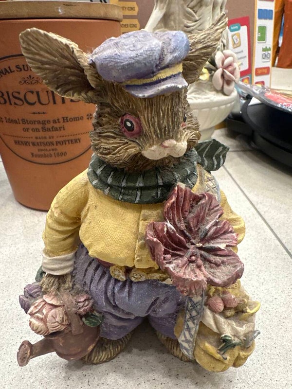 Figurines-Decor***