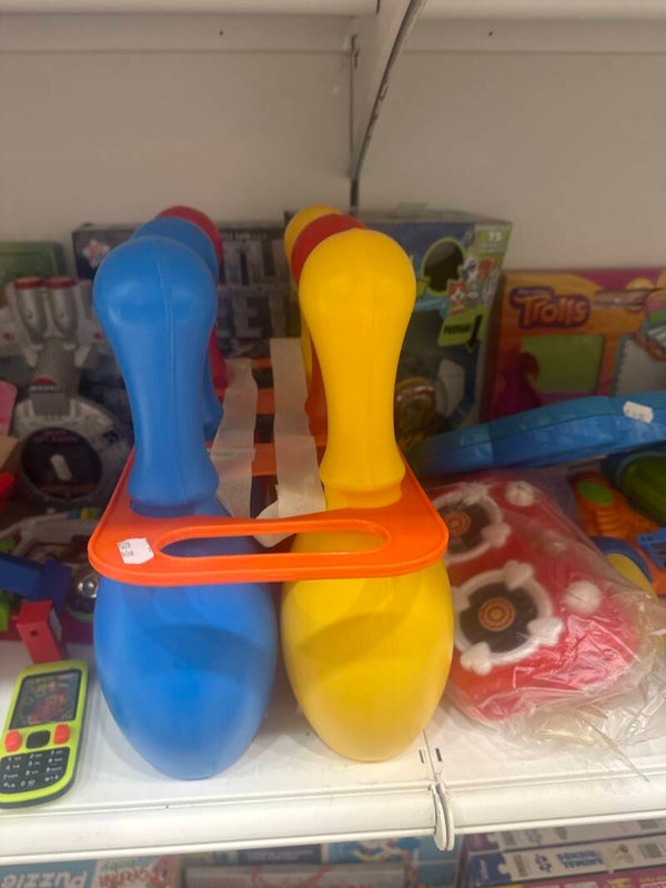 Toy bowling pins - toys*
