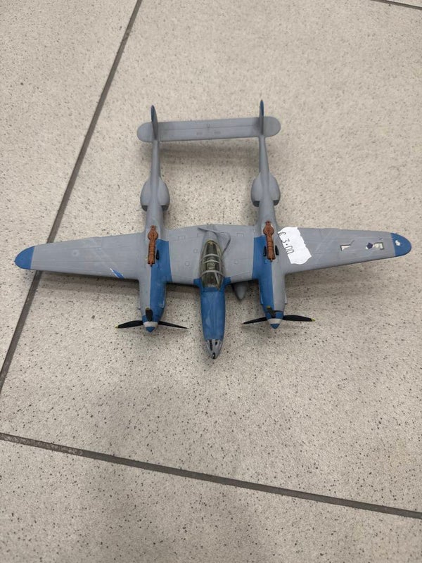 American Fighter Aircraft - Collectibles