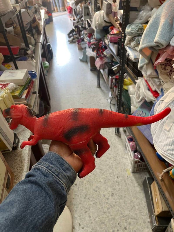 *Rubber Dinosaur- *Figurine***