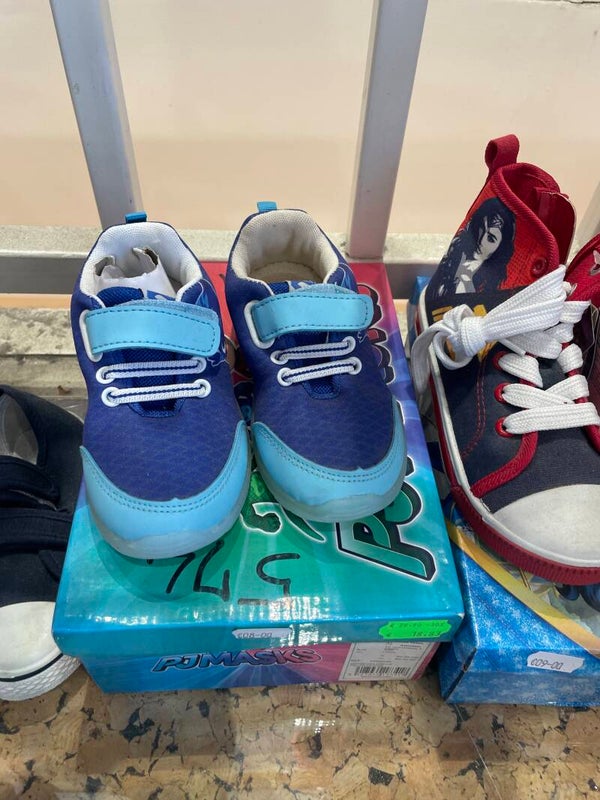 Boys Shoes - Size 8
