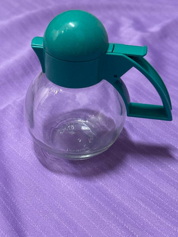 Glass oil dispenser- Supplies ***