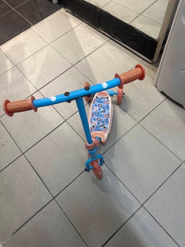 Kids kick scooter- Toys ***