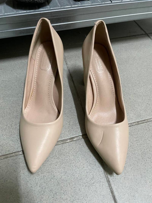 Women Shoes -Size 40**